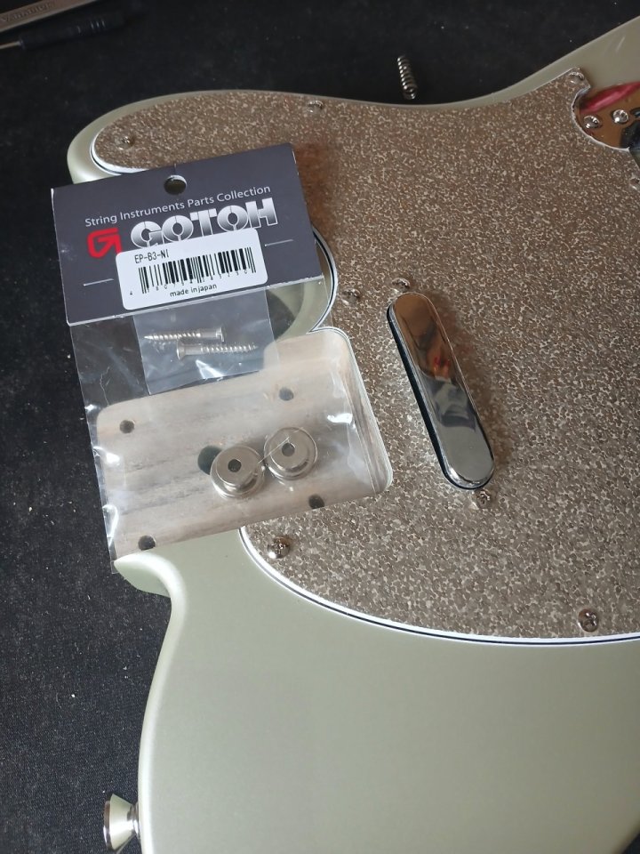 Mojo Guitars Modified Silver Sparkle telecaster ( no Fender) de segunda mano · Foto 5 de 10 · Sevilla · 325 €