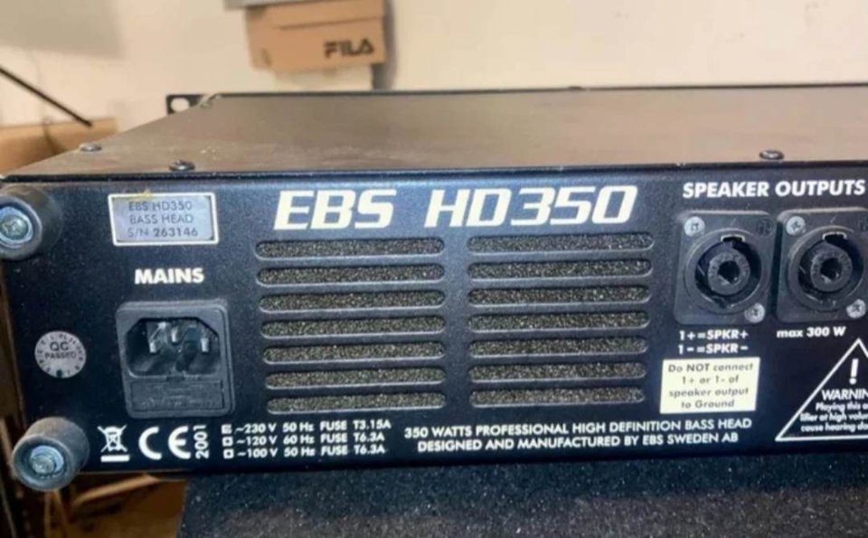 Cabezal de bajo EBS HD350 de segunda mano · Foto 2 de 3 · Zaragoza · 350 €