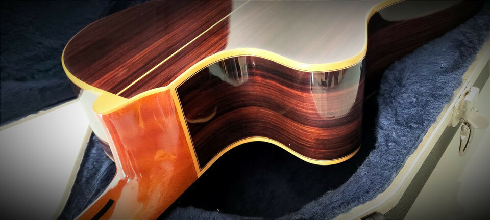 GUITARRA CLÁSICA / FLAMENCA ALHAMBRA "CROSS OVER" CS3 CW E2 Vendo en 1500€ / Valoro cambios: 1700€ (OPCIÓN DE 2X1)