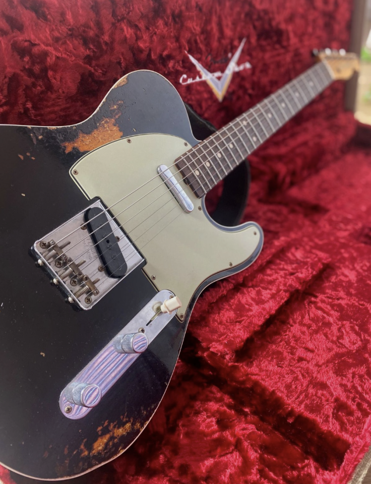 Fender Custom Shop Telecaster Custom Heavy Relic Black Over Chocolate 3 de segunda mano · Foto 2 de 4 · Girona · 3500 €