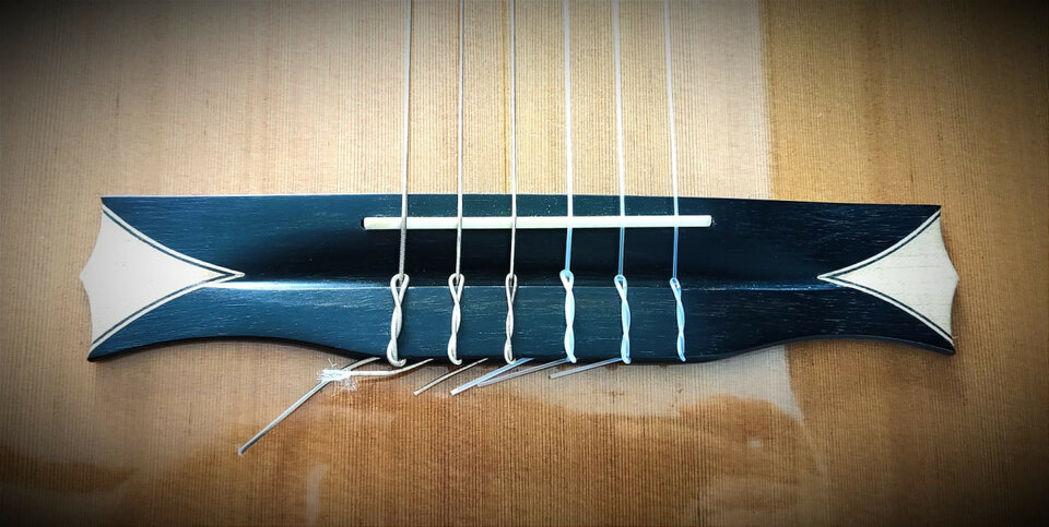 GUITARRA CLÁSICA / FLAMENCA ALHAMBRA "CROSS OVER" CS3 CW E2 Vendo en 1500€ / Valoro cambios: 1700€ (OPCIÓN DE 2X1)