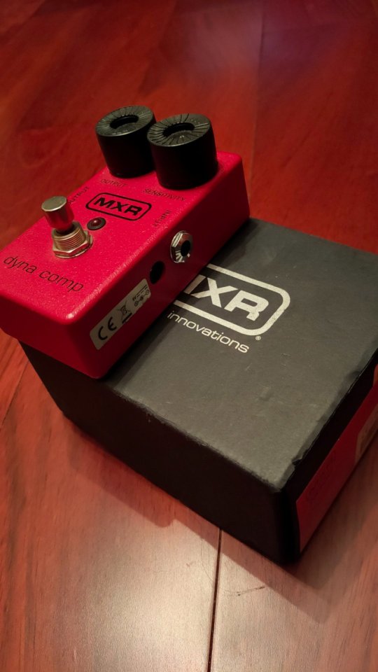 Pedalboard y pedales