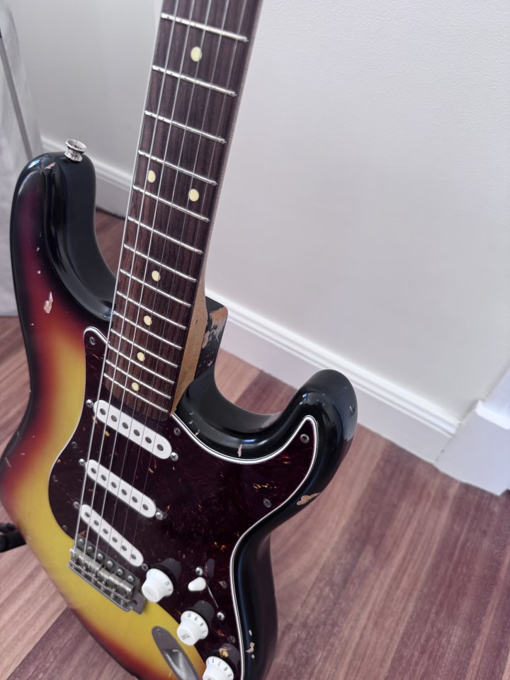 Nash Guitars S-63 – 3 Tone Sunburst de segunda mano · Foto 2 de 8 · Madrid · 2150 €