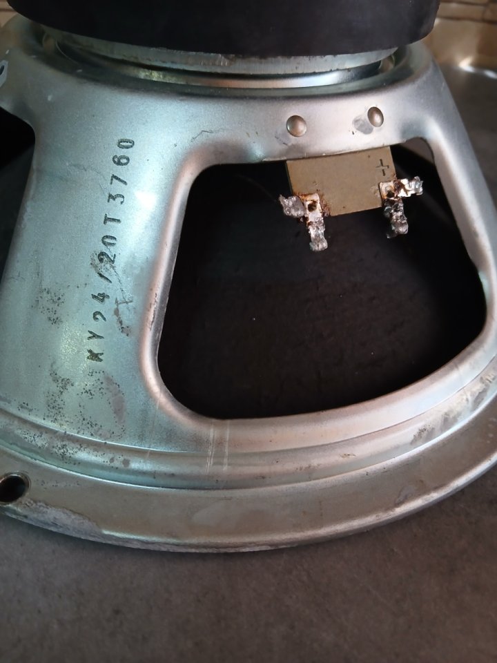 Altavoz Celestion GT12 75W 16oh INGLÉS 1990 de segunda mano · Foto 3 de 5 · Valencia · 65 €