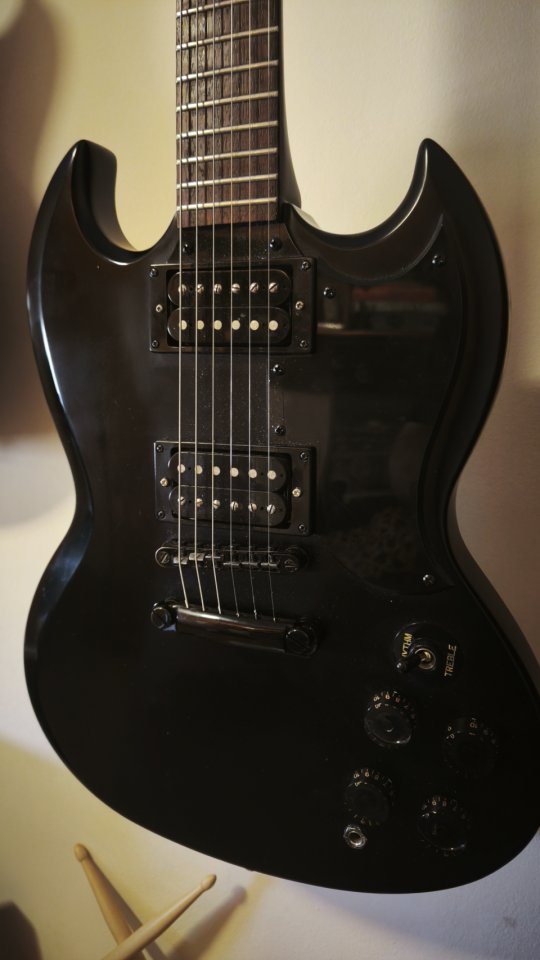 Epiphone SG G-400 Gothic 2002 de segunda mano · Foto 10 de 10 · Madrid · 300 €