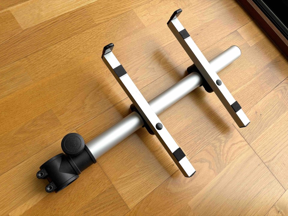 Soportes Monitor Jaspers 50S de segunda mano · Foto 3 de 4 · Toledo · 75 €