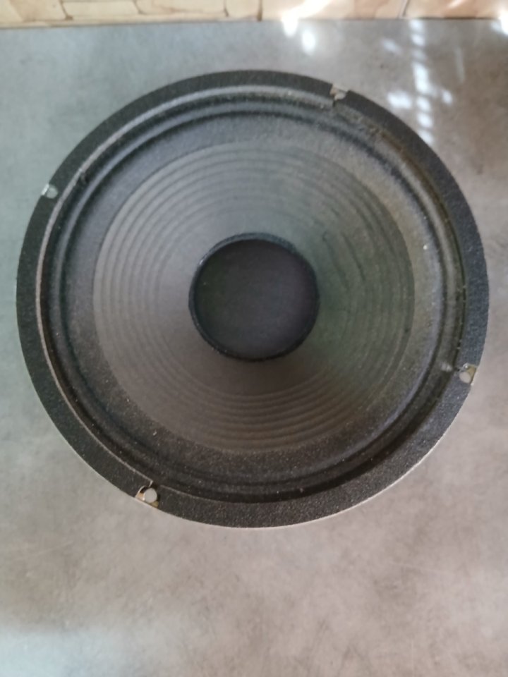 Altavoz Celestion GT12 75W 16oh INGLÉS 1990 de segunda mano · Foto 4 de 5 · Valencia · 65 €