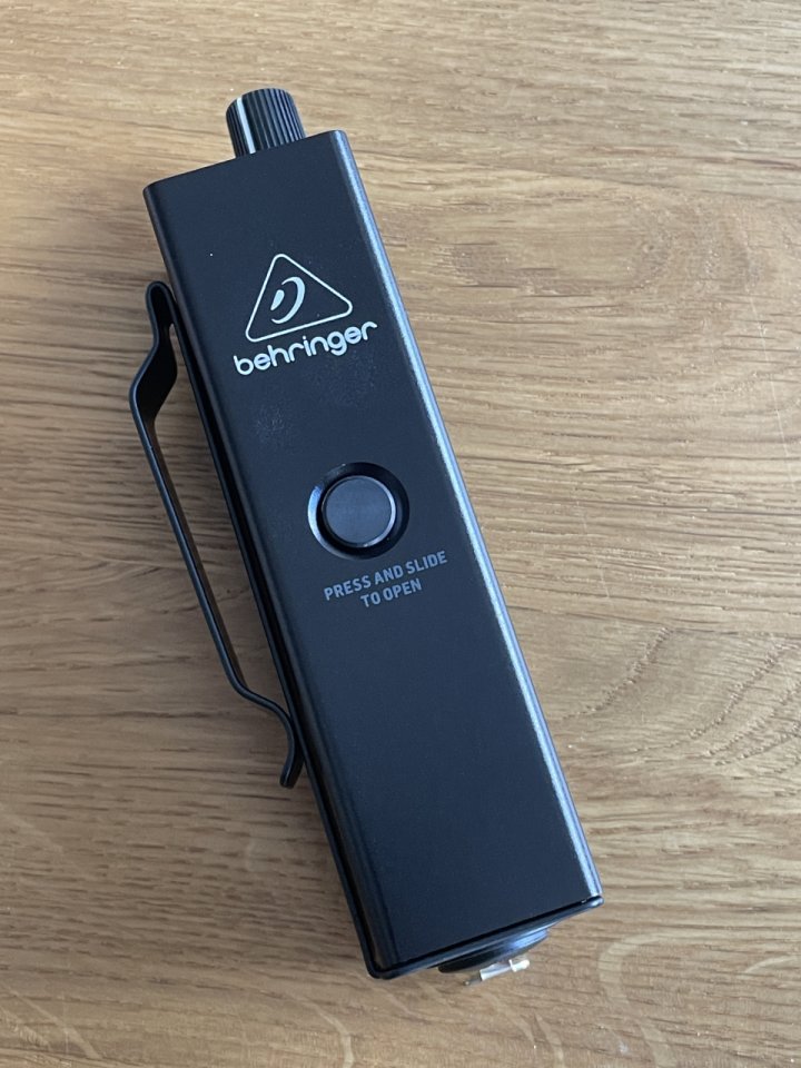 Behringer Powerplay P2 Amplificador Monitor In-Ear de segunda mano · Foto 2 de 4 · Sevilla · 23 €