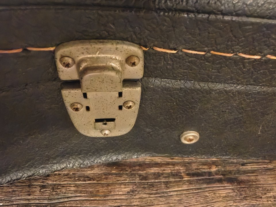 Estuche Tokai 70s 80s