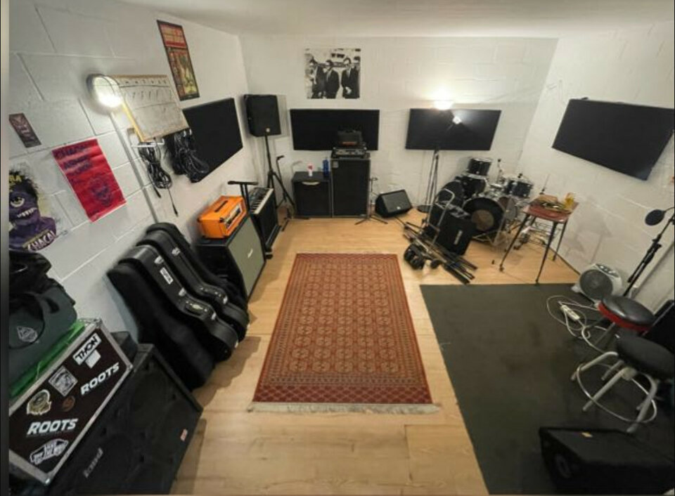 Alquiler de Sala de ensayo en Poblenou