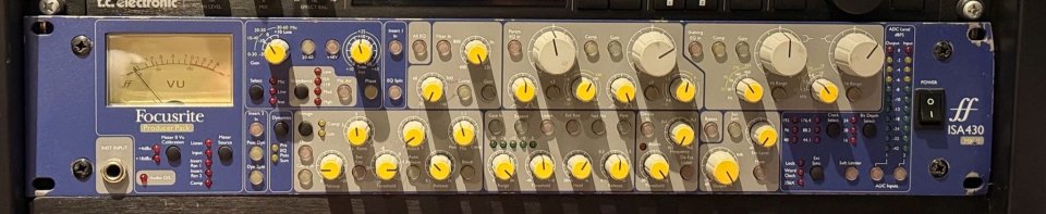 Focusrite ISA 430 MkII “Producer Pack” de segunda mano · Alicante · 2000 €