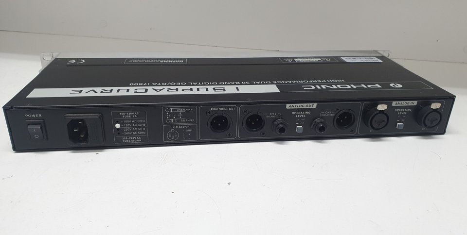 Ecualizador phonic I7600