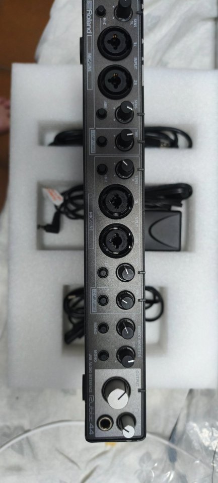 Interfaz de audio Roland Rubix44 de segunda mano · Foto 3 de 4 · Ciudad Real · 100 €