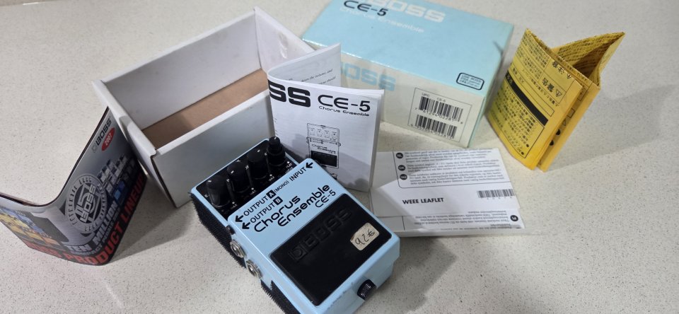 Boss ce-5 Chorus Ensemble