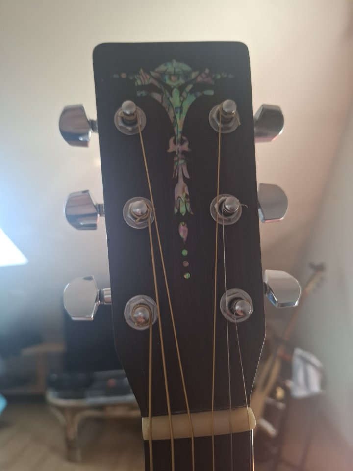 Guitarra acustica Sigma 00m-1s-sb de segunda mano · Foto 1 de 2 · Alicante · 300 €