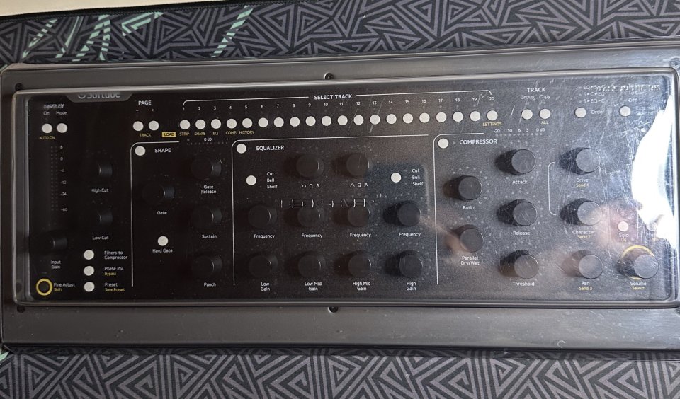 SOFTUBE CONSOLE 1 de segunda mano · Foto 3 de 5 · Huesca · 280 €