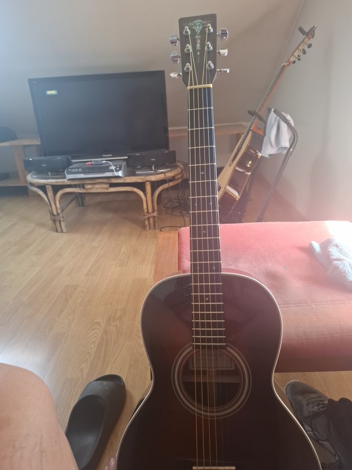 Guitarra acustica Sigma 00m-1s-sb de segunda mano · Foto 2 de 2 · Alicante · 300 €