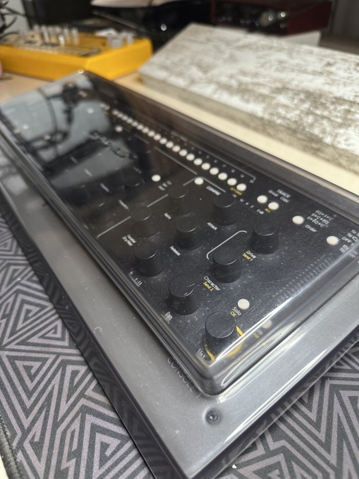 SOFTUBE CONSOLE 1 de segunda mano · Foto 2 de 5 · Huesca · 280 €