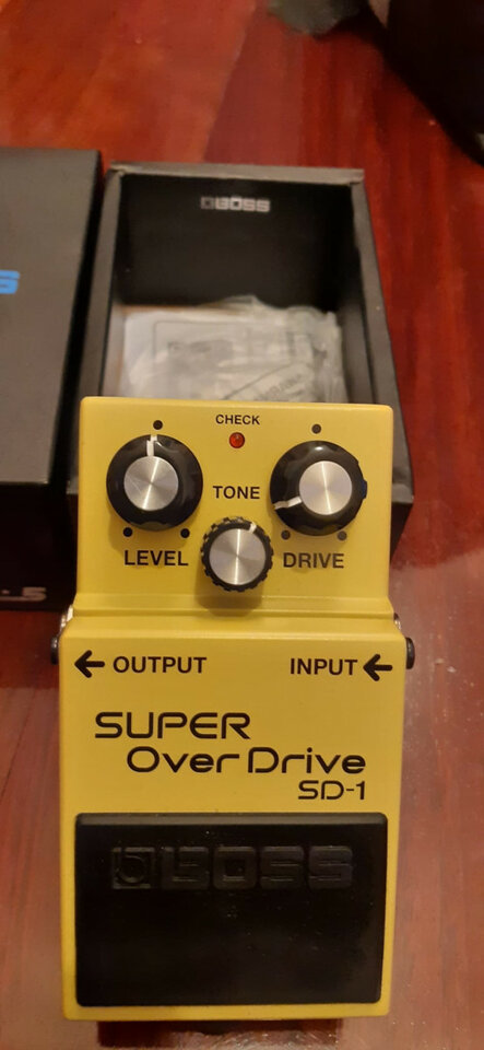 Boss Super Overdrive SD-1 como nuevo