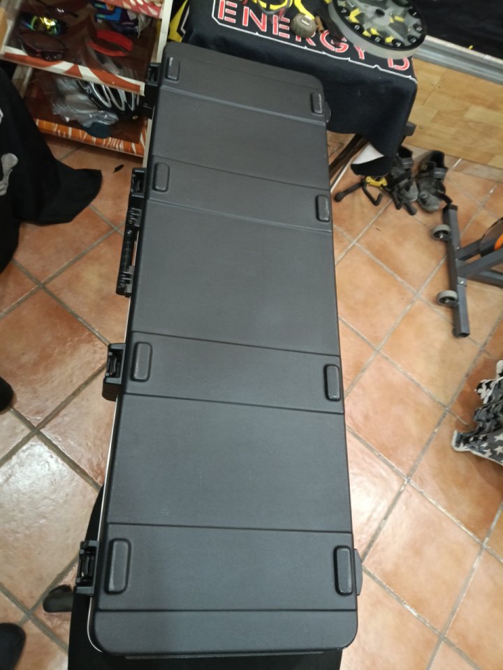 Estuche para bajo Fender. Tsa002