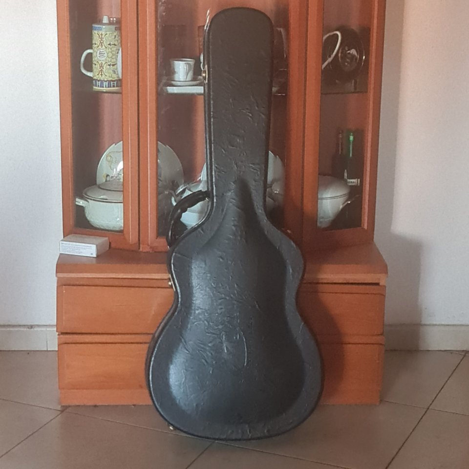 Harley Benton Parlor CLF-200 de segunda mano · Foto 3 de 10 · Barcelona · 160 €