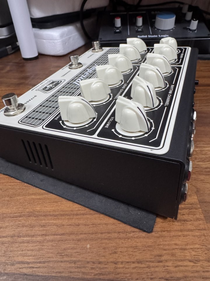 Tone King Imperial Tri-Tube Preamp de segunda mano · Foto 7 de 8 · SC Tenerife · 500 €