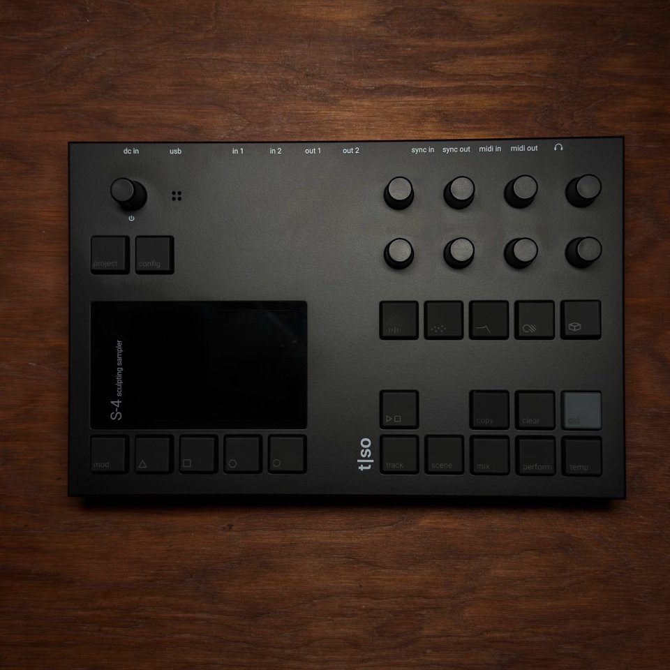 Torso Electronics S4 de segunda mano · Foto 3 de 5 · Valencia · 700 €