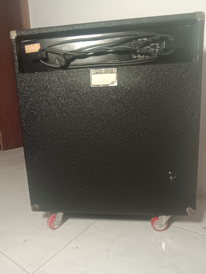 Peavey TNT 130 de segunda mano · Foto 5 de 6 · Valencia · 250 €