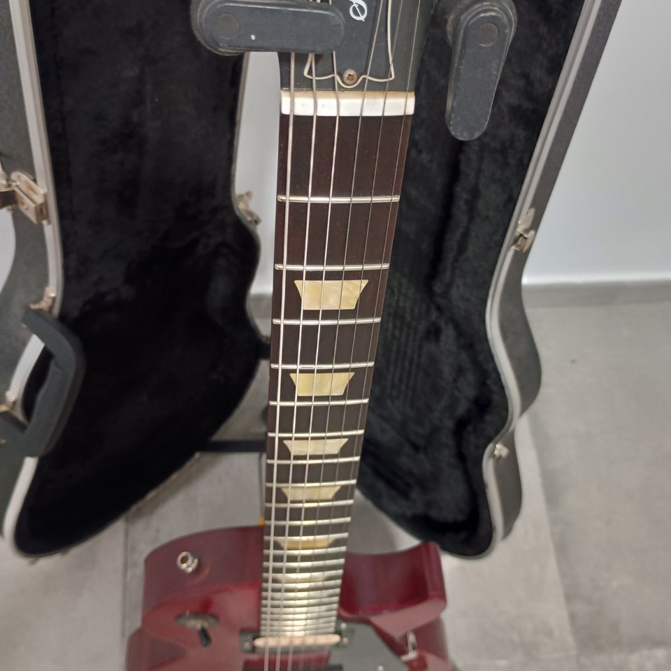 Gibson Les Paul Studio 2012+ estuche de segunda mano · Foto 8 de 10 · Málaga · 900 €