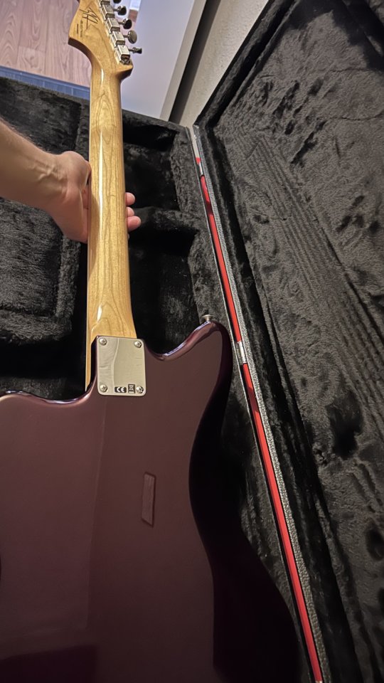 Fender Jazzmaster Troy Van Leeuwen de segunda mano · Foto 3 de 3 · Valencia · 1350 €