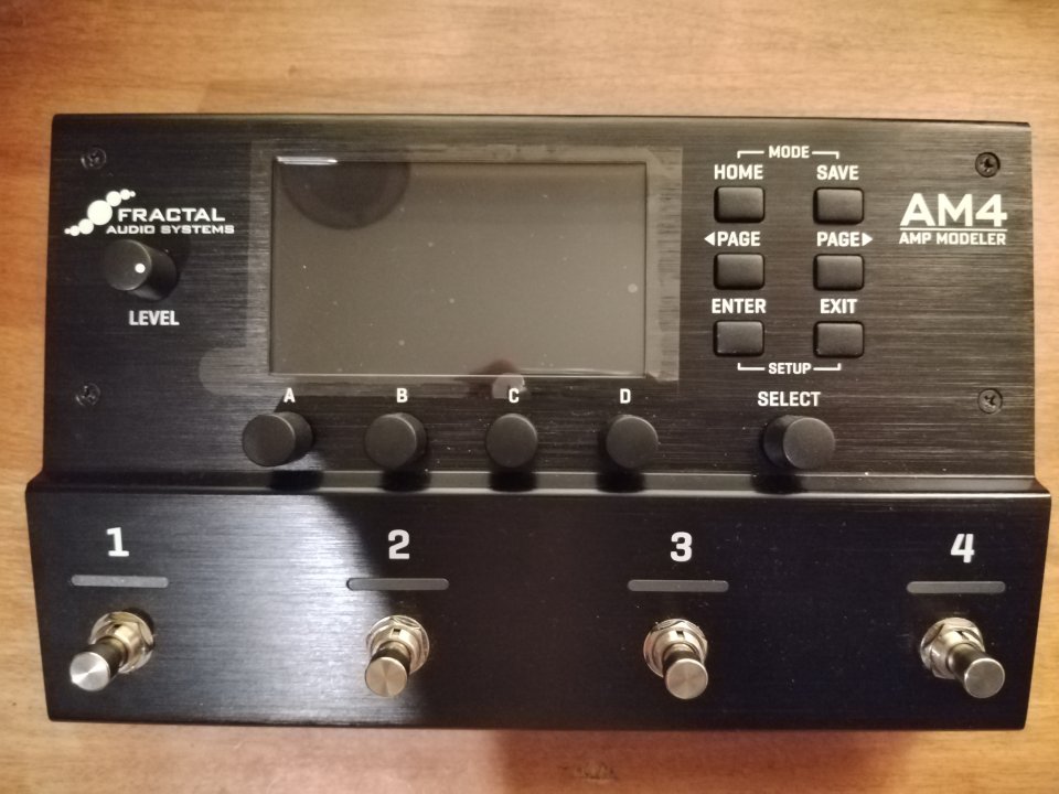 Fractal Audio AM4 de segunda mano · Foto 4 de 10 · Sevilla · 700 €