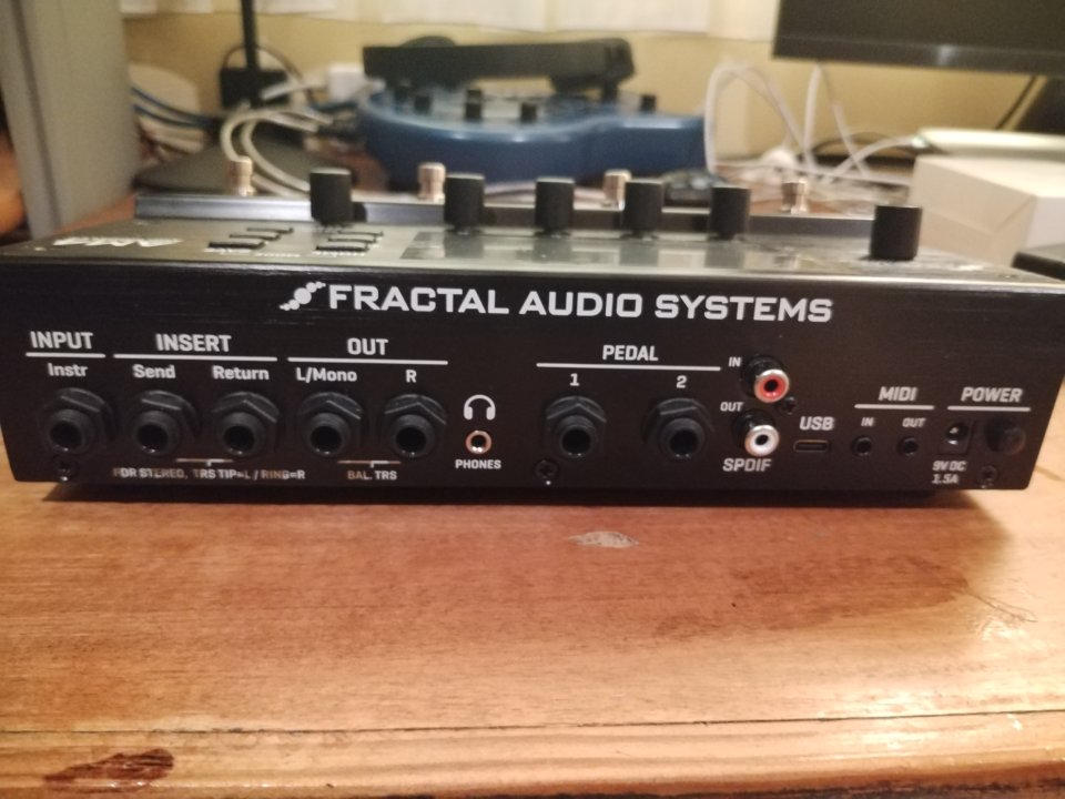 Fractal Audio AM4 de segunda mano · Foto 5 de 10 · Sevilla · 700 €