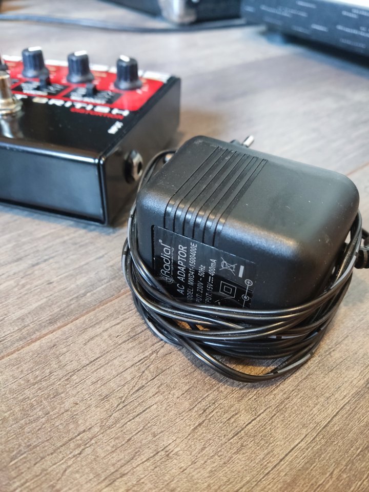 Radial Tonebone Hot British preamp a válvulas de segunda mano · Foto 3 de 3 · Madrid · 110 €