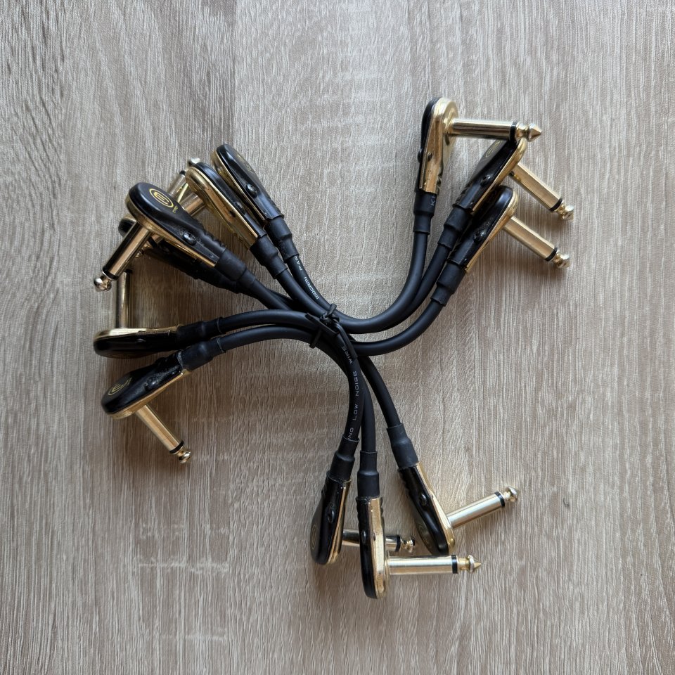 Paquete de 6 cables patch para pedales de guitarra de segunda mano · Foto 2 de 3 · Barcelona · 25 €