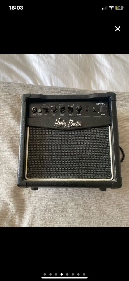 Vendo guitarra eléctrica y amplificador harley benton de segunda mano · Foto 5 de 8 · Málaga · 165 €