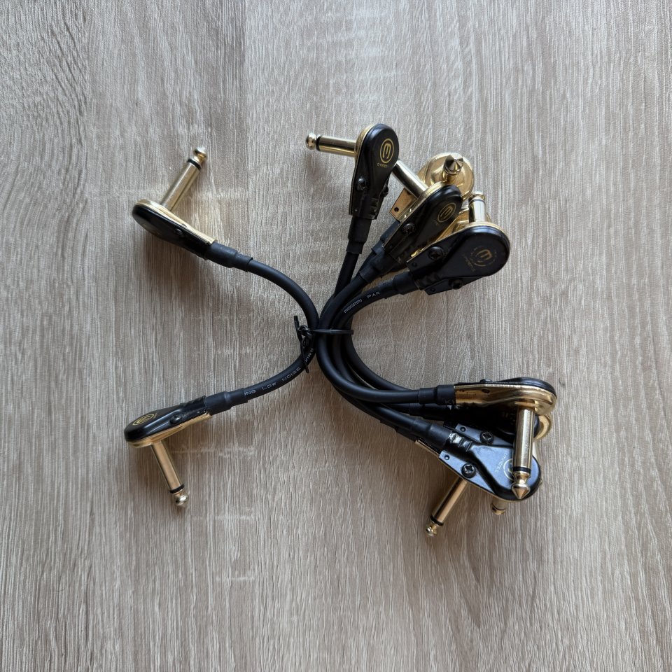 Paquete de 6 cables patch para pedales de guitarra de segunda mano · Foto 3 de 3 · Barcelona · 25 €