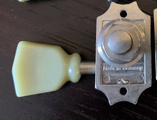 (1) Clavija derecha Gibson Made in Germany