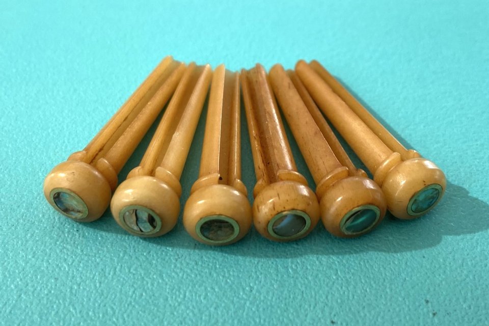 6 Clavijas De Puente De Hueso Camello Guitarra Folk