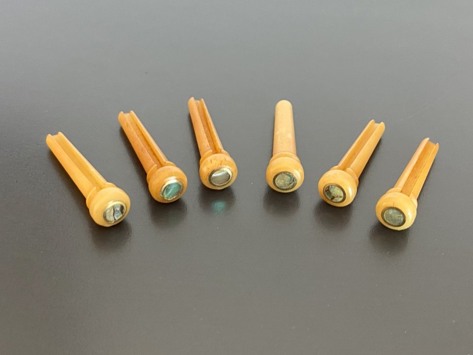 6 Clavijas De Puente De Hueso Camello Guitarra Folk