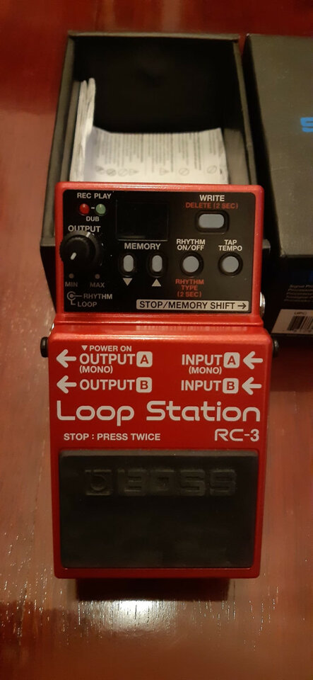 Pedal Boss RC-3 Loop Station