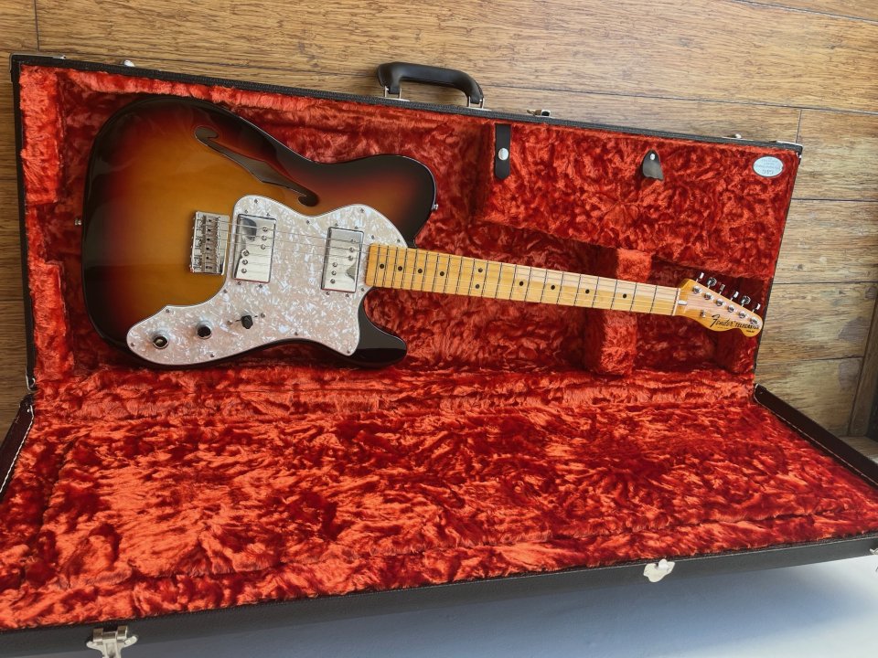 Fender telecaster American Vintage thinline II 72 de segunda mano · Foto 1 de 8 · Illes Balears · 1750 €