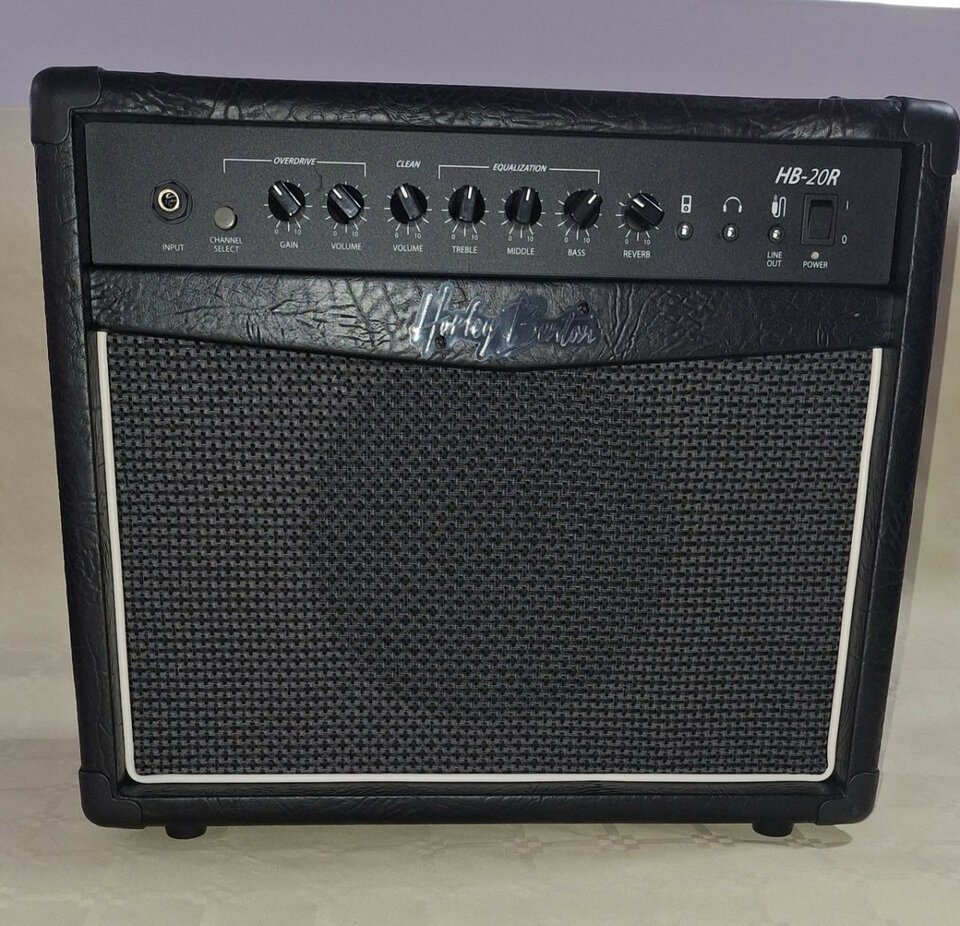 Amplificador Harley Benton HB-20R