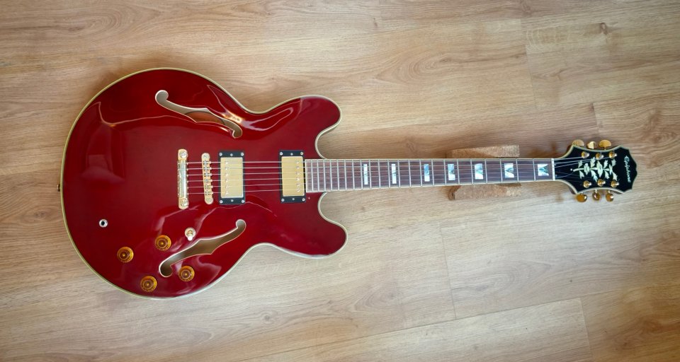 Epiphone Sheraton II Pro Wine Red. Espectacular, nueva. de segunda mano · Foto 1 de 10 · Badajoz · 525 €