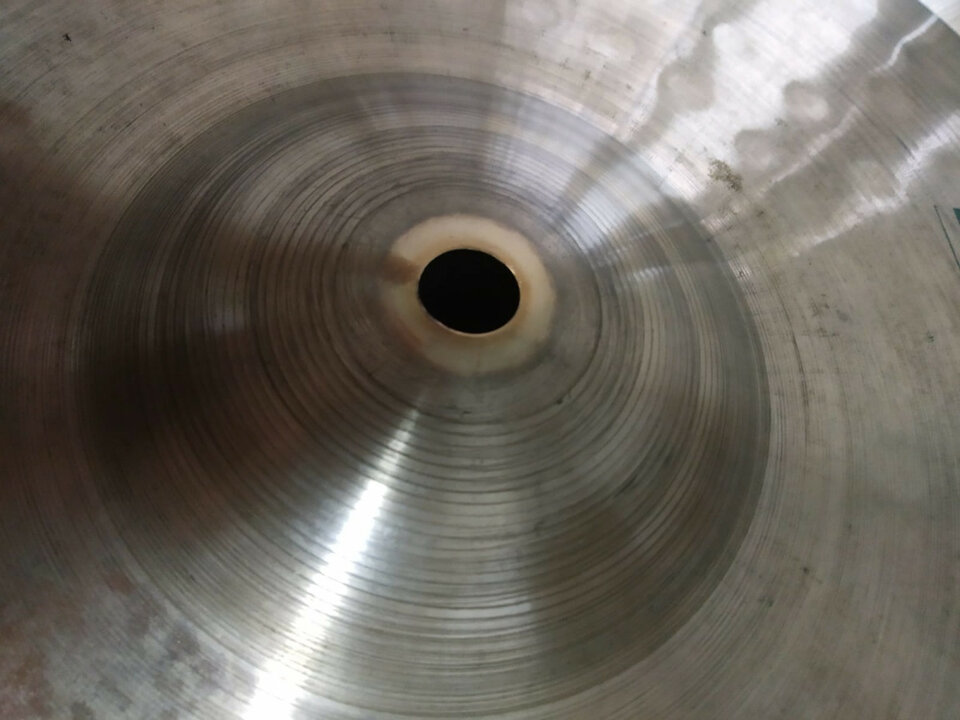 Hit Hat Paiste Sound edge 1000 14" de segunda mano · Foto 4 de 5 · Madrid · 320 €