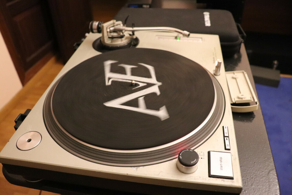 Plato Technics Sl-1200 Mk2, original y en buen estado.