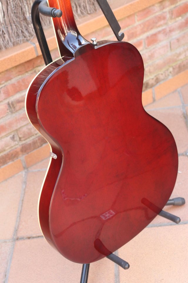 Guild T-50 Slim (coreana) - Perfecto estado de segunda mano · Foto 7 de 7 · Barcelona · 800 €