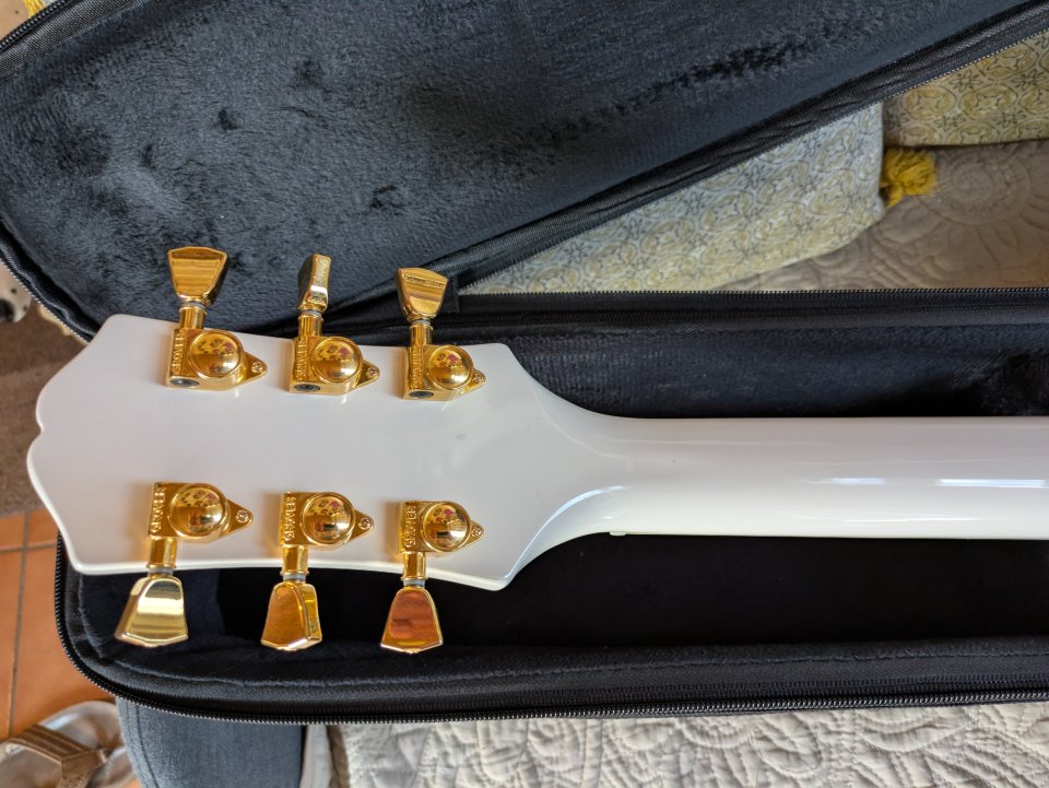 Epiphone B.B. King Lucille Blanca con pastillas Gibson (envío incluido) de segunda mano · Foto 7 de 10 · Madrid · 630 €