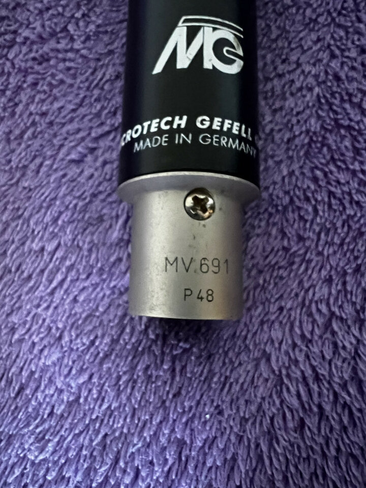 Micrófono de cañón Microtech Gefell años 70 totalmente restaurado