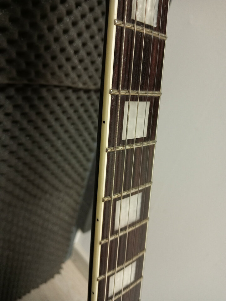 EPIPHONE BLACK BEAUTY