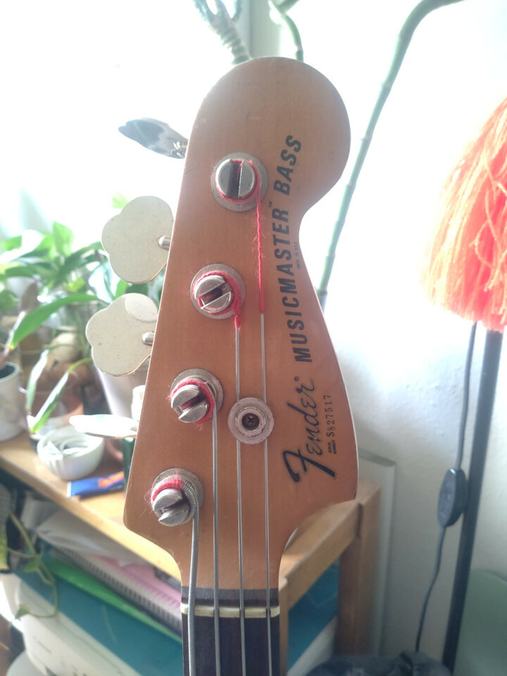 Bajo FENDER MUSICMASTER 1978